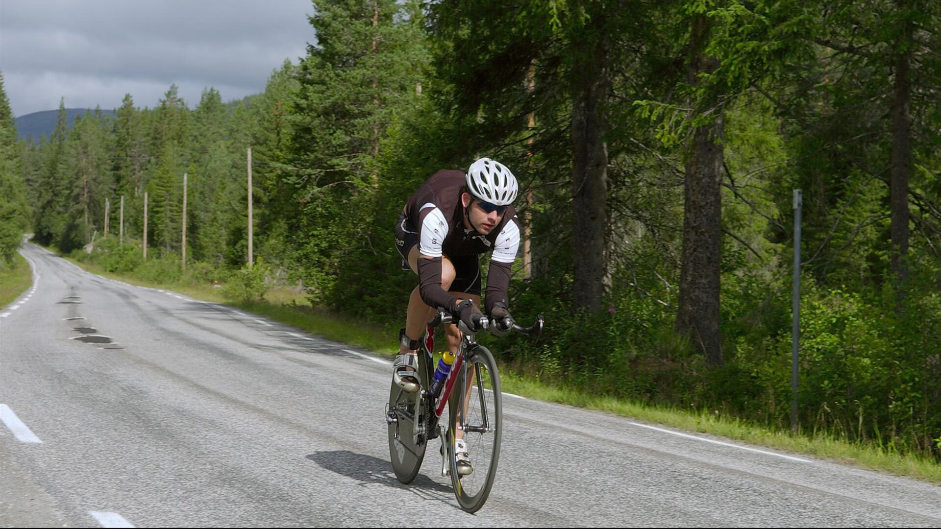 持续突破：年轻车手的首次夺冠史，最年轻f1车手